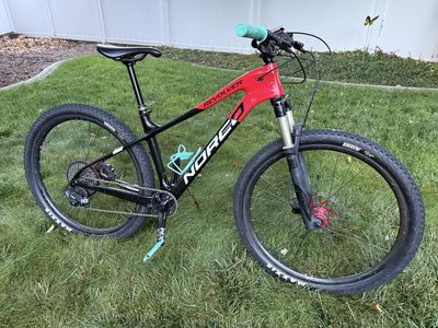 Norco Revolver 7.3 - 27.5” Size Small Carbon MTB, NICA Racer!