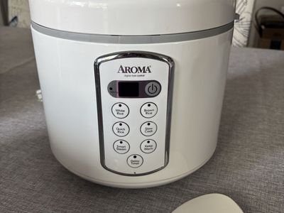 Aroma electric rice cooker, used, clean, 10 cup capacity
