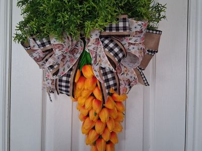 HANDMADE SPRING TULIP CARROT WREATH $85 FLORALS DECOR DESIGN