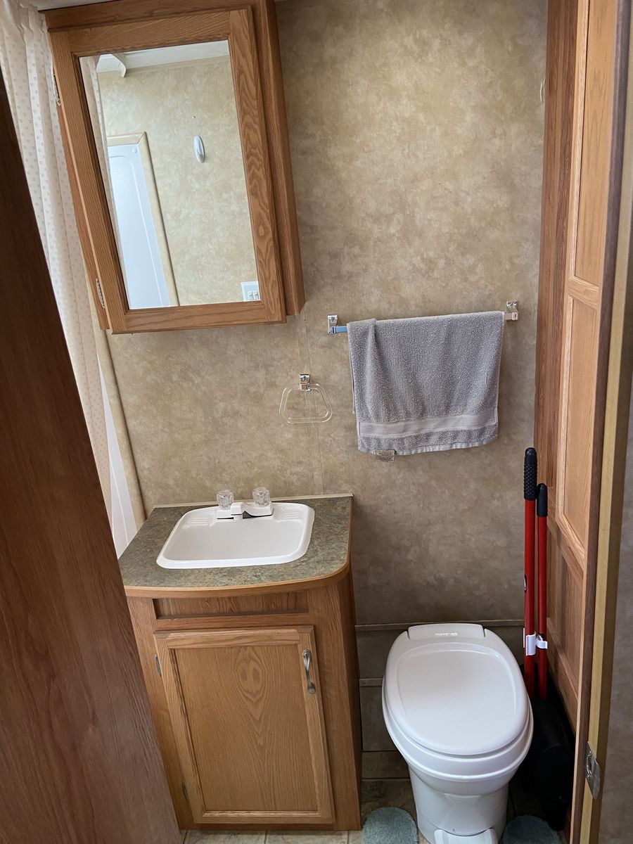 Main image 6