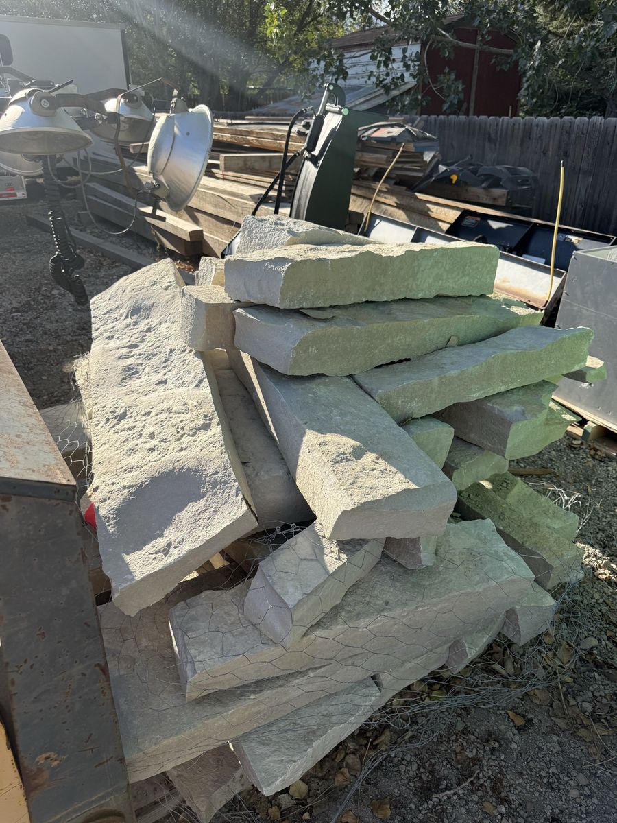 Natural Stone Pallet - Landscaping and Masonry Stone