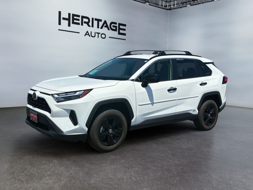 2025 Toyota RAV4 LE
