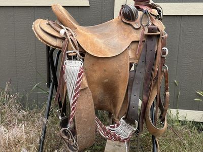 Handmade Custom Wade Saddle - H Bar Saddlery