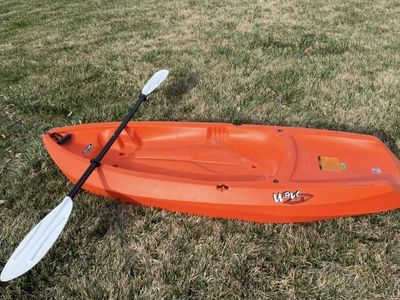 Lifetime Wave Kids Kayak With Paddles