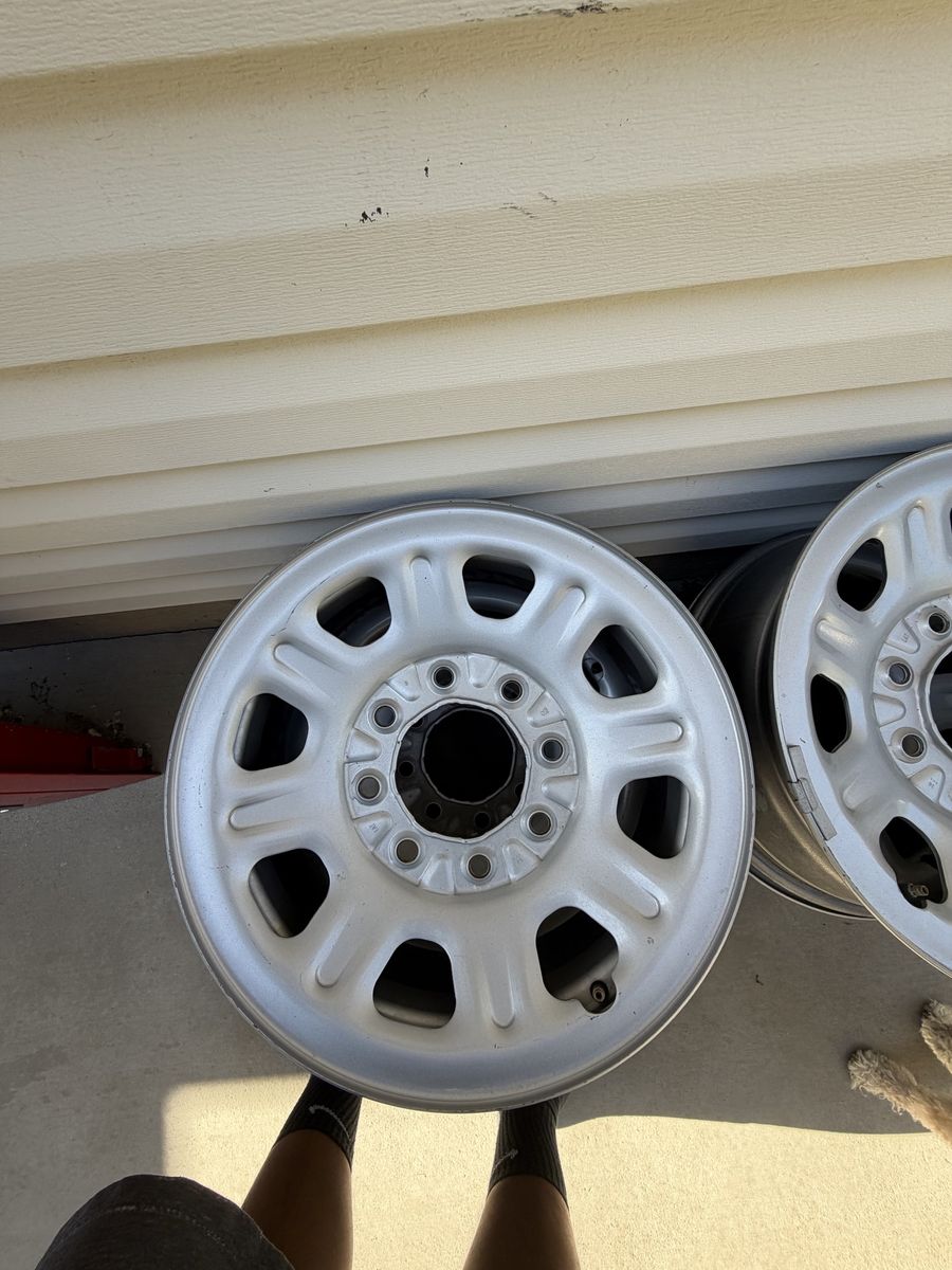 GMC Sierra Stock wheels 8x180