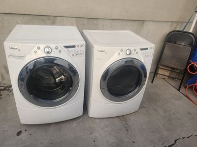 Whirlpool Duet Washer & Dryer Set- Great working condition