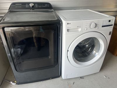 Samsung and LG washer and dryer set