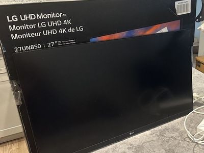 27" LG UHD 4K IPS HDR USB-C Monitor with 2 arm monitor desk stand and Laptop tray.