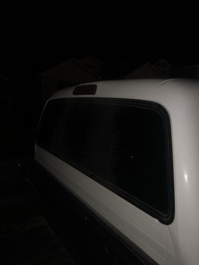 01-04 Tacoma Rear Glass Panel