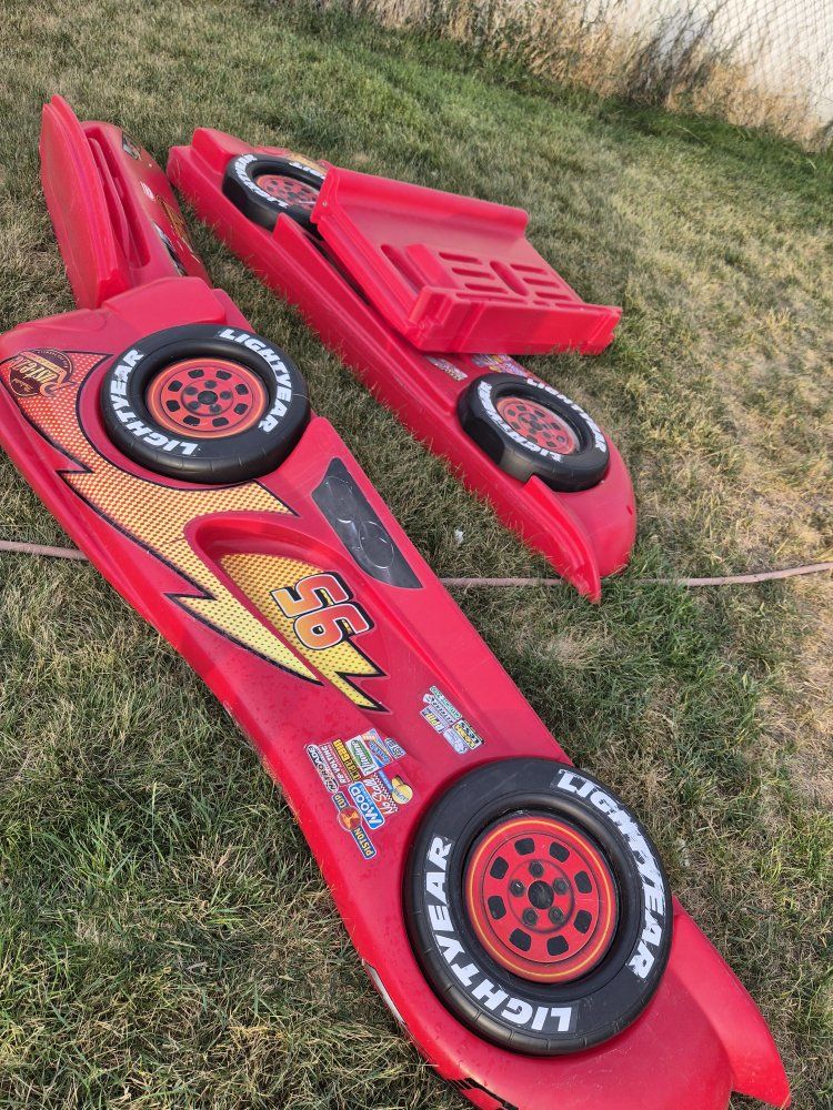 2 Little Tike Lightning McQueen Cozy Coupe Car bed Frames