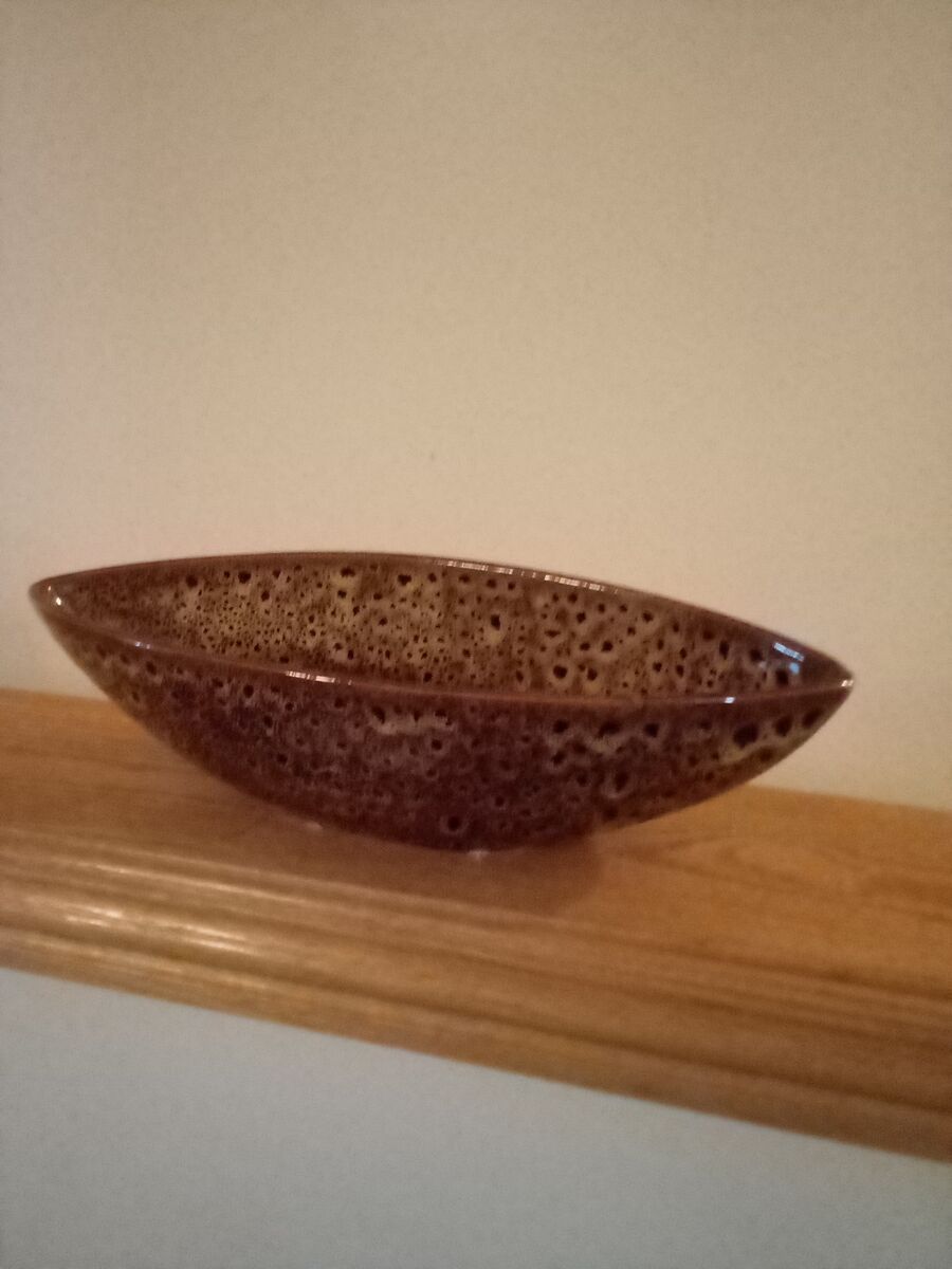Ornate decor piece, bowl, dish
