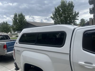 Leer 180 Mid-Rise Camper Shell for 2015-2022 GMC/Chevy Canyon/Colorado