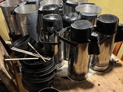 Coffee percolators and air pots