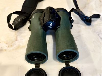 12x42 Swarovski Optik NL Pure Binoculars with Carrying Case and Neck Strap
