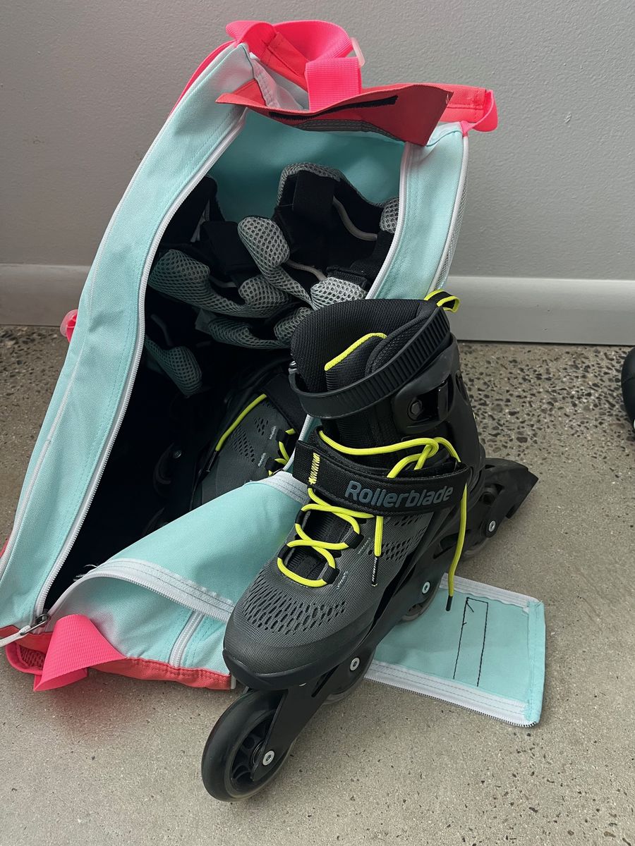 Roller skates - Men's Size 6