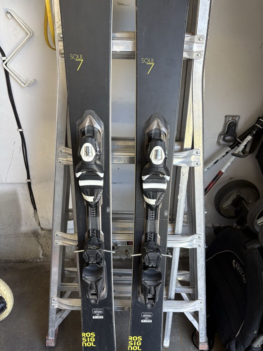 Rossignol S7 Soul skis