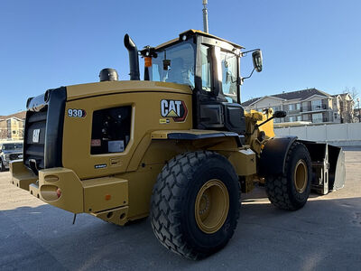 Large Loader for Rent. 2025 Cat 930. Reduced winter rates available
