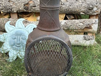 Outdoor fire pit