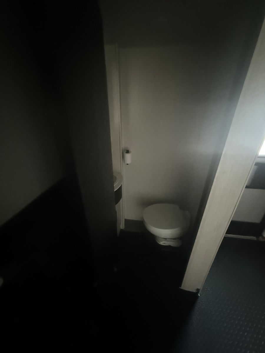 Main image 18