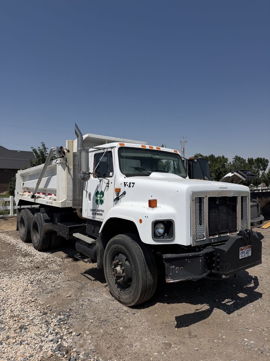 2002 INTERNATIONAL 2674 6x4 12 Ton Dump Truck