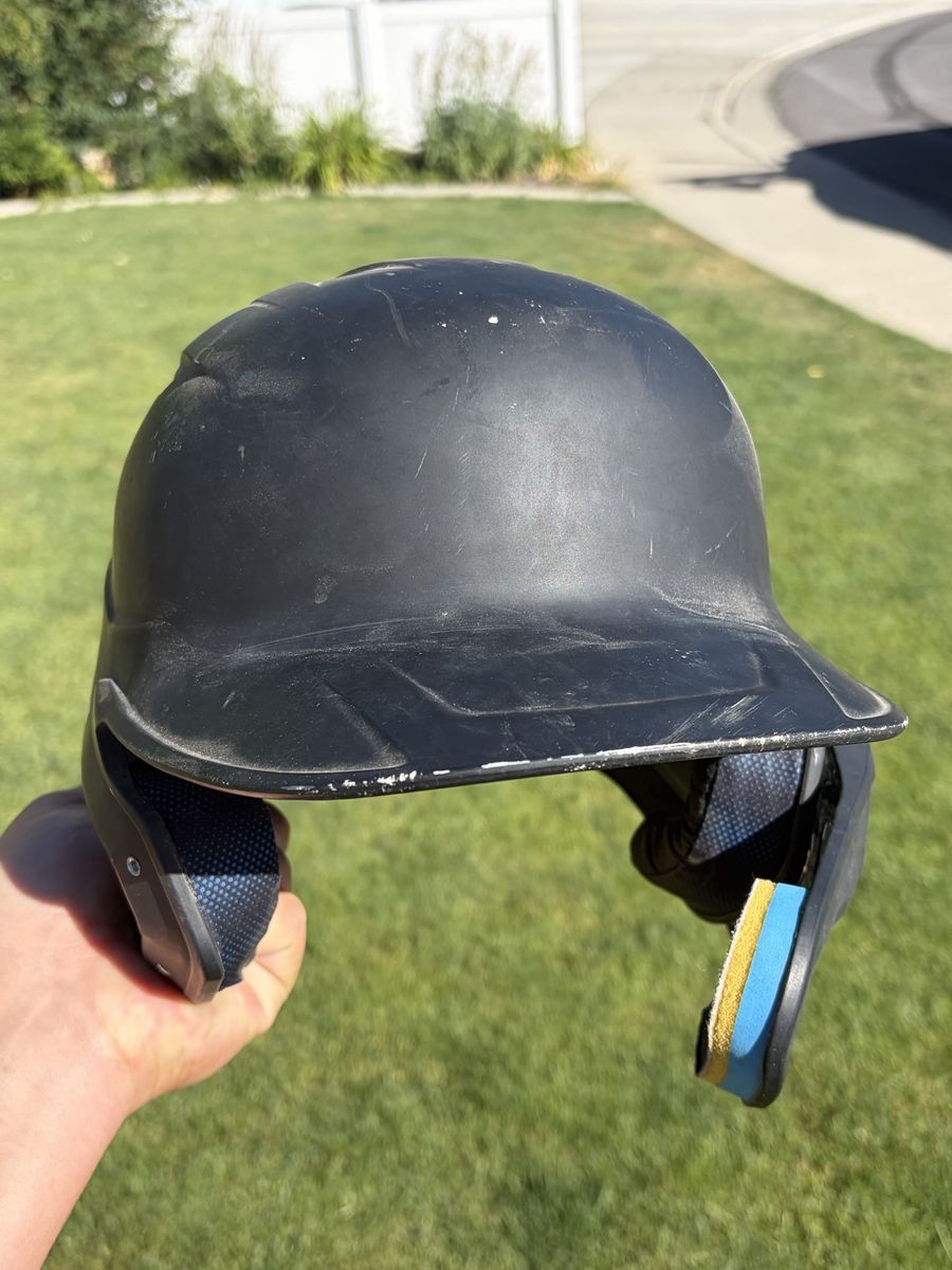 Rawlings Black MLB Baseball Batting Helmet with Jaw Guard - Used, Good Condition