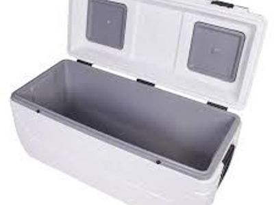 Igloo 165-quart Maxcold 50577 Chest Cooler with Butterfly Quick Access Hatch 1819535 #102890
