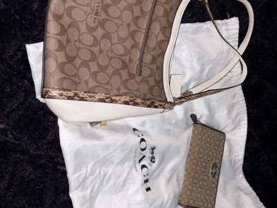 Coach Handbag And Matching Wallet New