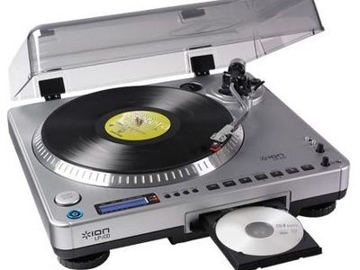 ION Audio LP2CD Digital Conversion Turntable with Built-in CD Recorder in the original box. ph.801-680-2423