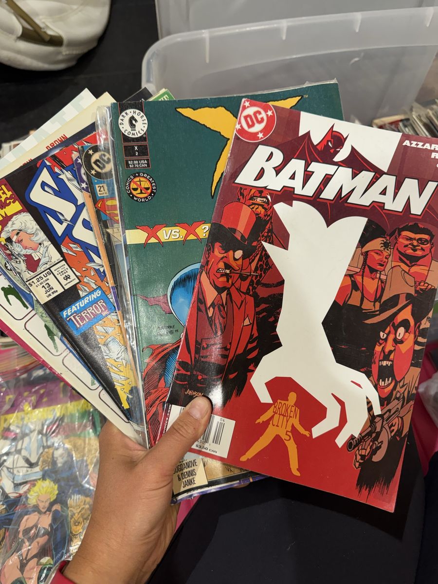 Comics lot (about 100-150)