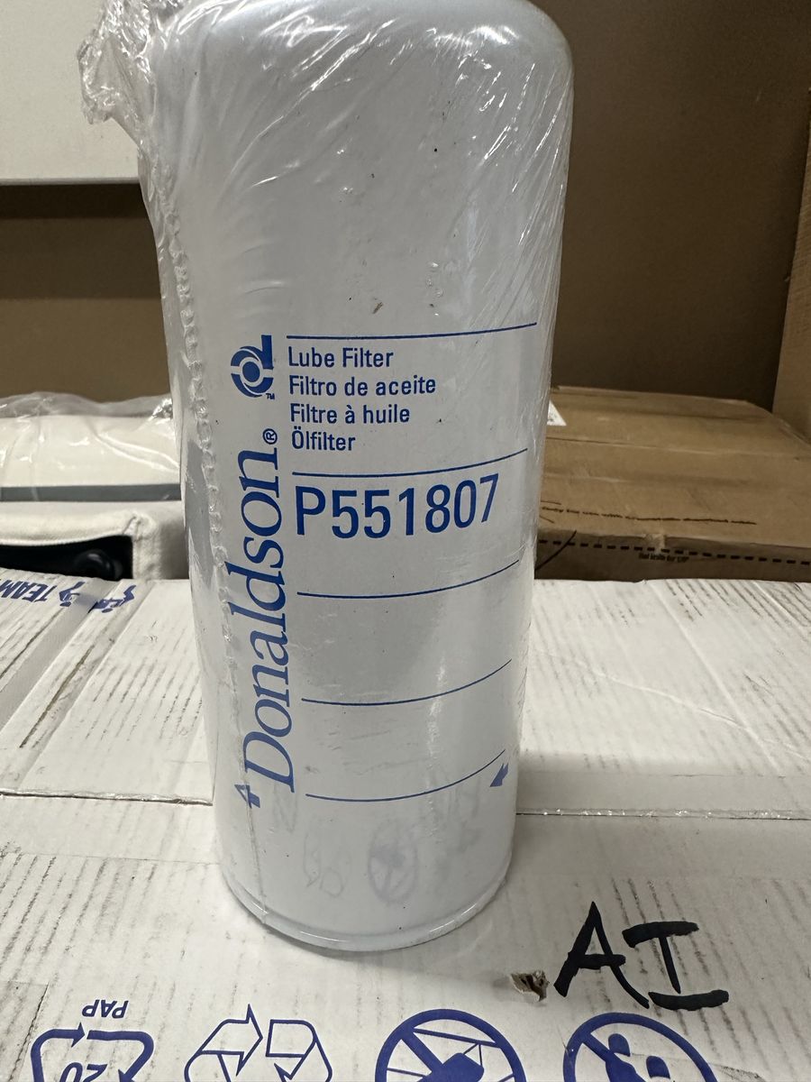 Donaldson P551807 Lube Filter - New in Plastic Wrap