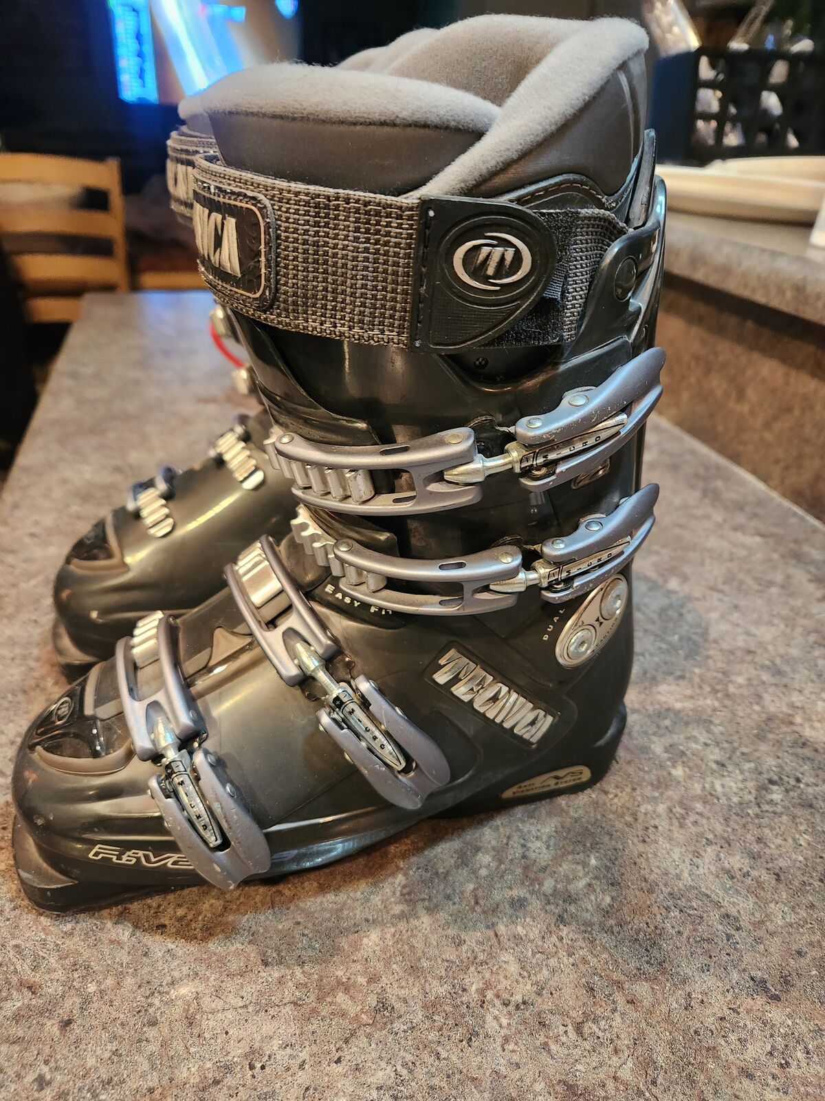 Tecnica ski boots