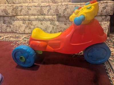 VTech 3-in-1 Grow & Go Ride-on Walker Red/Yellow Interactive Toy - Excellent Condition