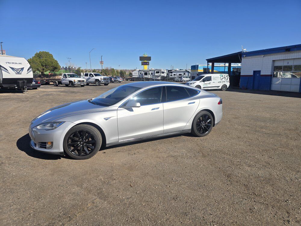 2013 Tesla Model S 
