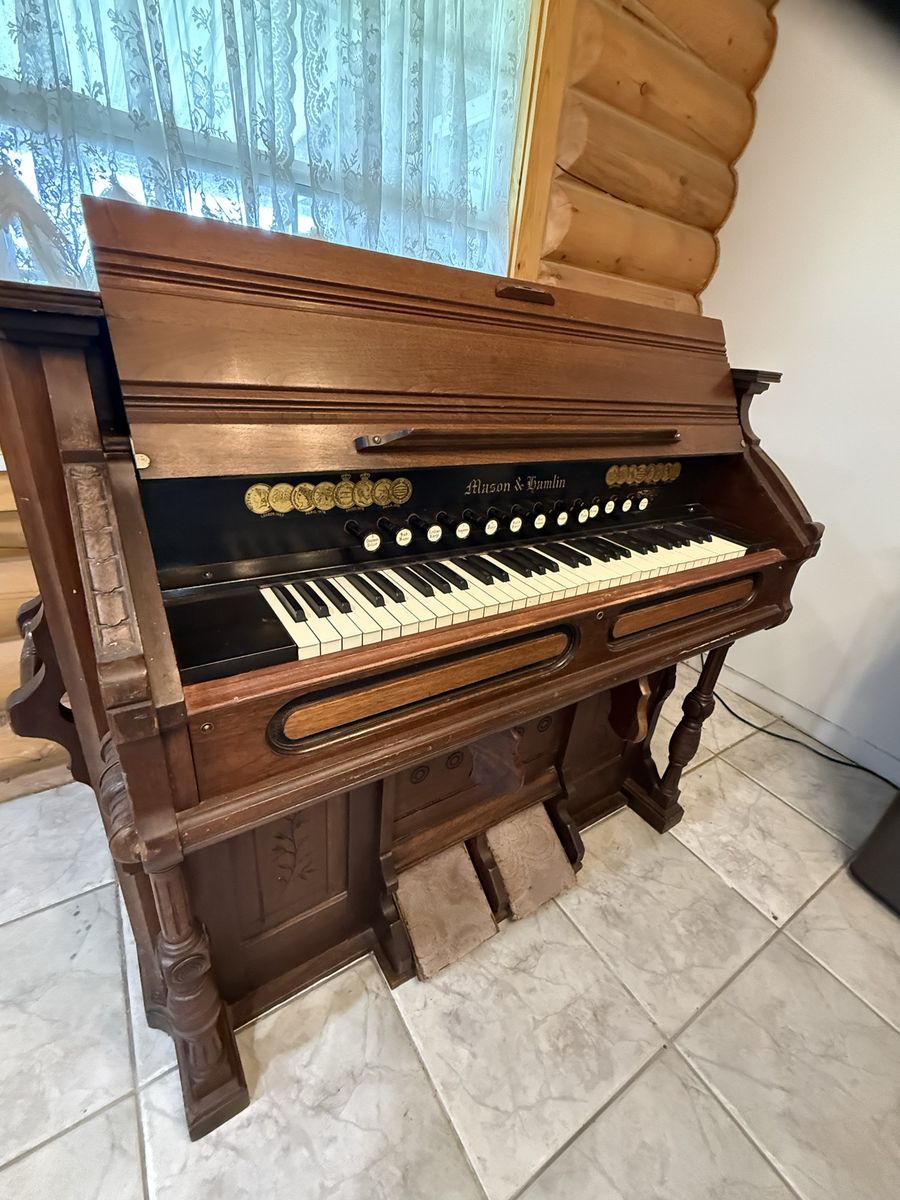 Antique Mason & Hamlin Style 447 No. 192772 Pump Organ - Vintage Reed Organ