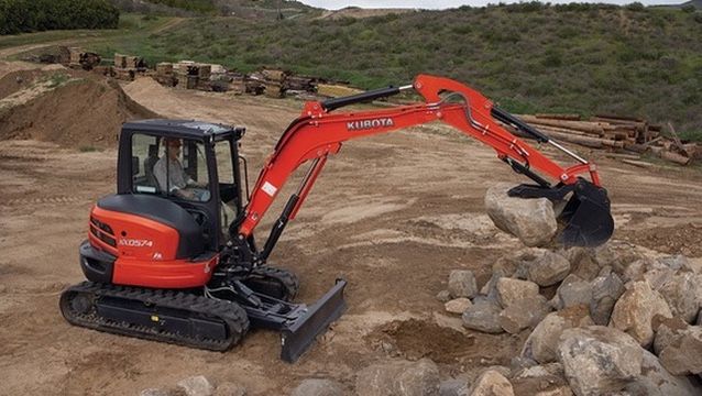5-Ton Mini Excavator Rental – Cat 305 & Kubota KX057 – Powerful Mid-Size Mini Excavator