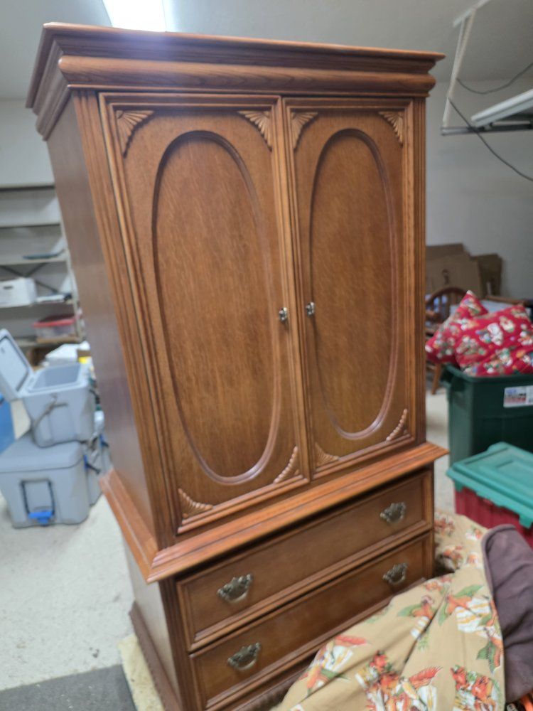 TV Armoire