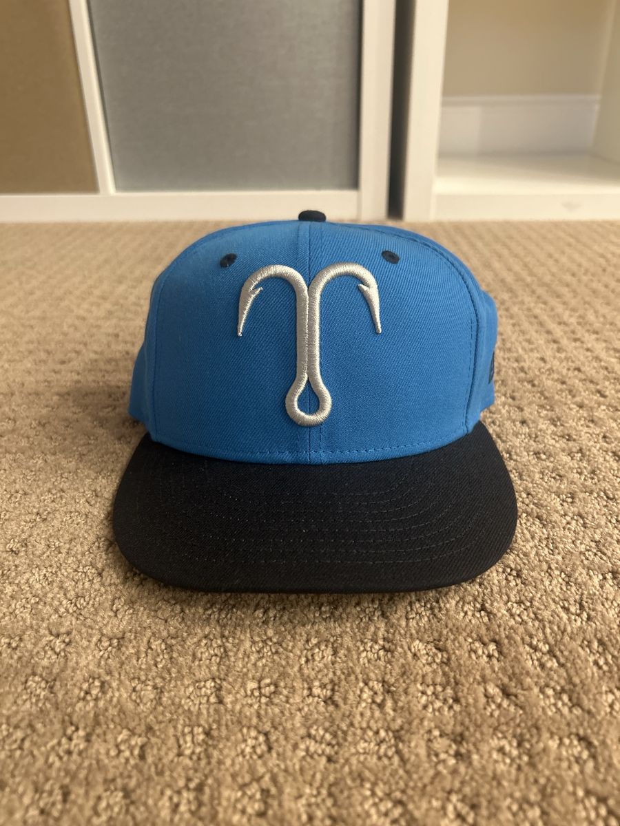New Era Hook Hat Blue Black Fitted Cap Fishing Embroidered Logo Size 7 3/8