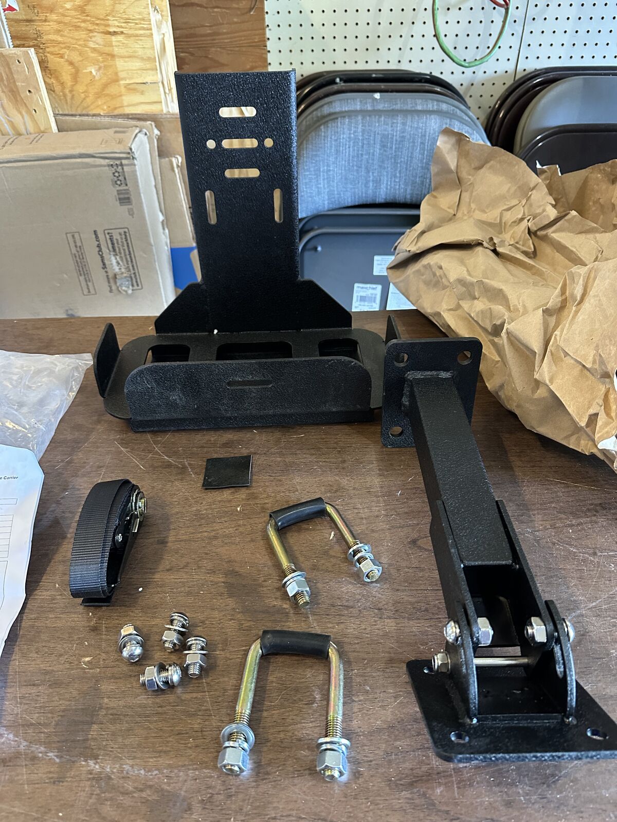 EAG Universal Gas Tank Bracket for Tire Carrier, Jerry Gas Can Holder — New