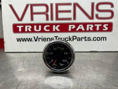 International Oil Pressure Gauge, Part # 942215