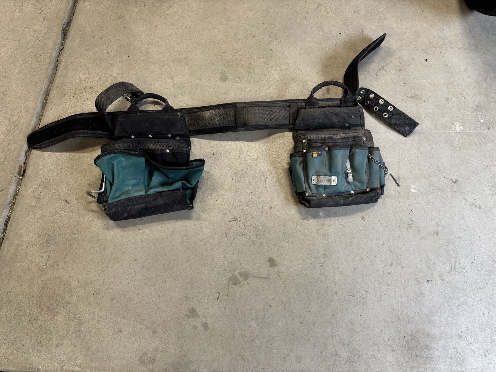 Used Kuny's Professional Quality Leather & Nylon Tool Belt with Multiple Pockets - Adjustable