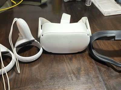 Meta Quest 2 VR Headset & Controllers - Used, Excellent Condition