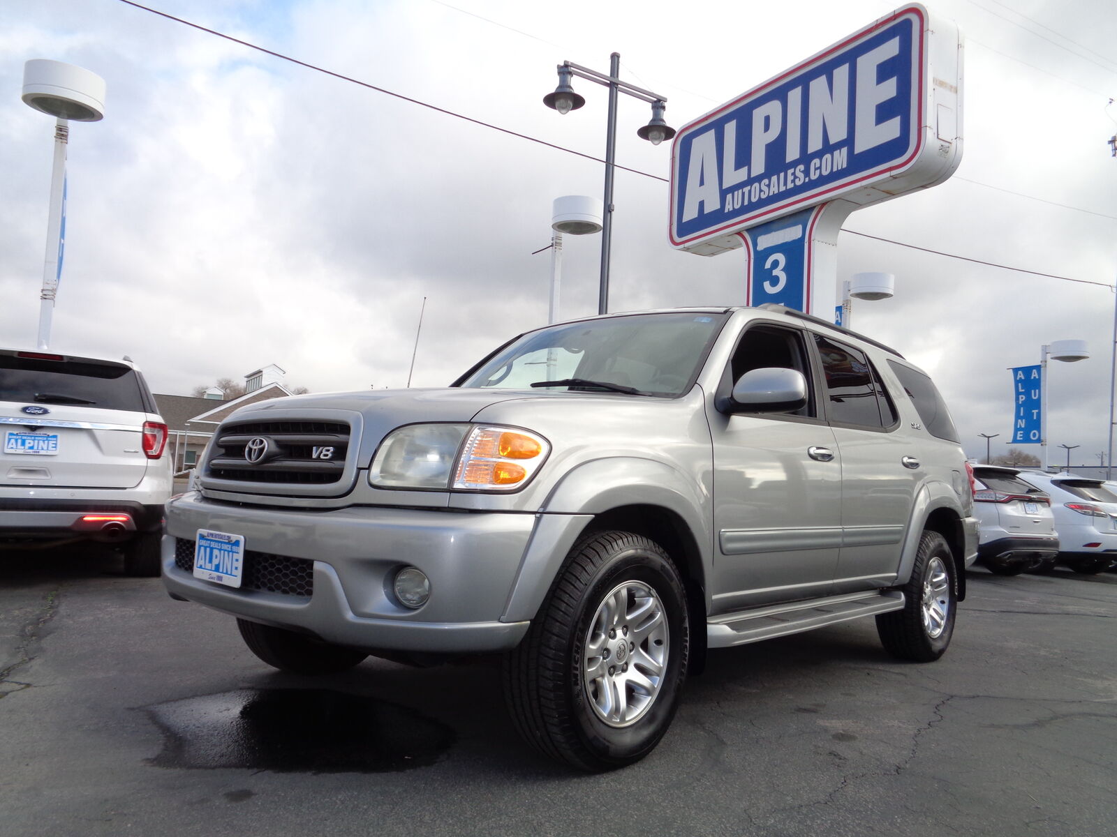 2004 TOYOTA SEQUOIA SR5