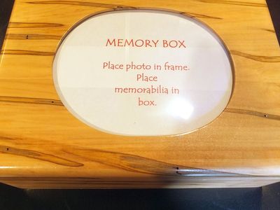 NEW Memory Box, Hand Crafted, Knotty Worm Maple, stunning w/warranty