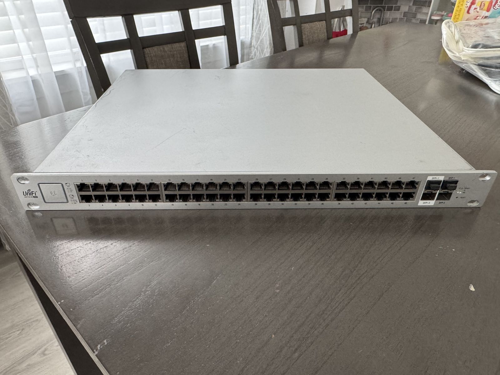 Ubiquiti / Unifi 48 Port POE switch 500w 300 OBO