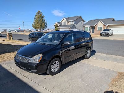 2012 Kia Sedona LX