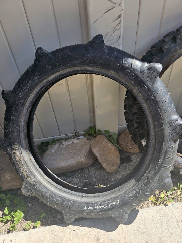 Kings Tire Sand Snake MX Motorcycle Dirt Bike Tires - Set of 2, Excellent Condition