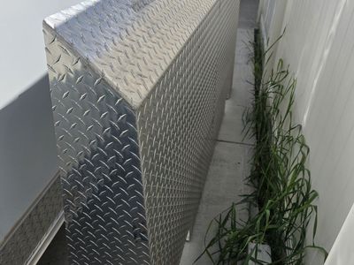 Flat bed Car hauler air dam diamond plate aluminum