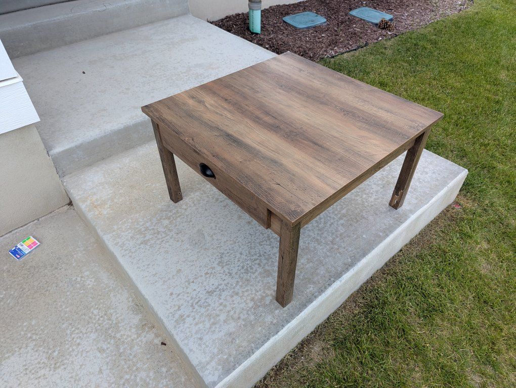Coffee/Side Tables. Set of 2.