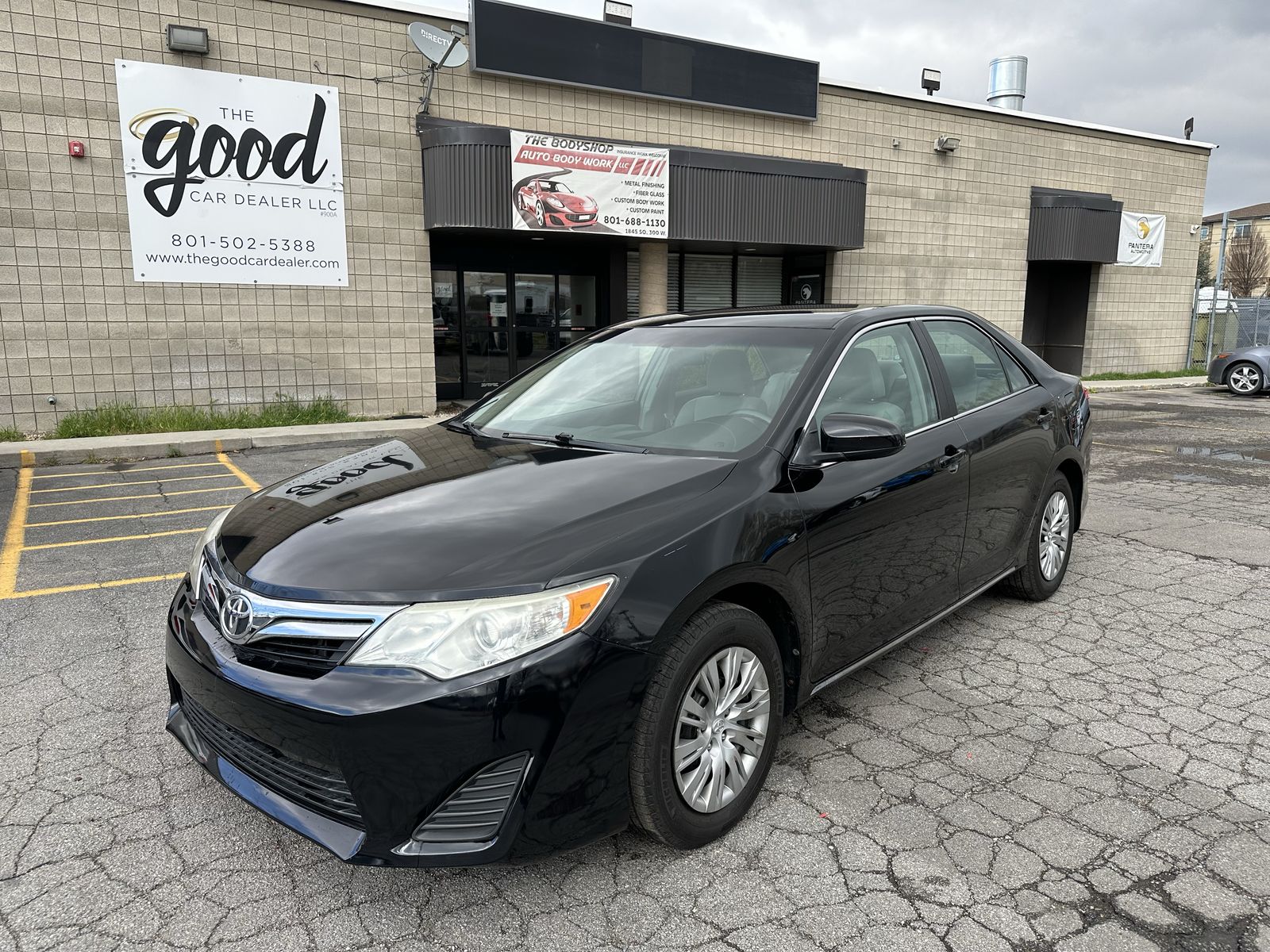 2014 TOYOTA CAMRY LE