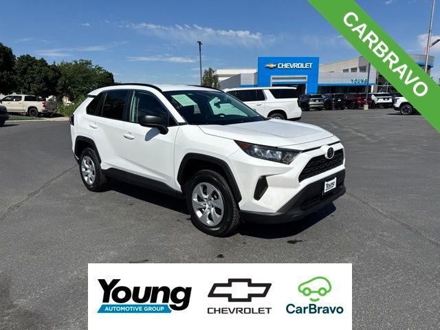 2020 Toyota RAV4 LE
